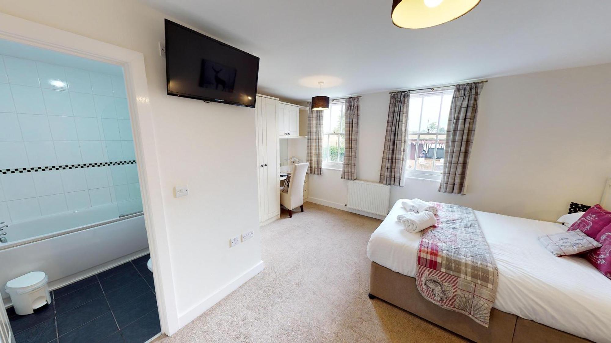 Inn Black Swan 3*