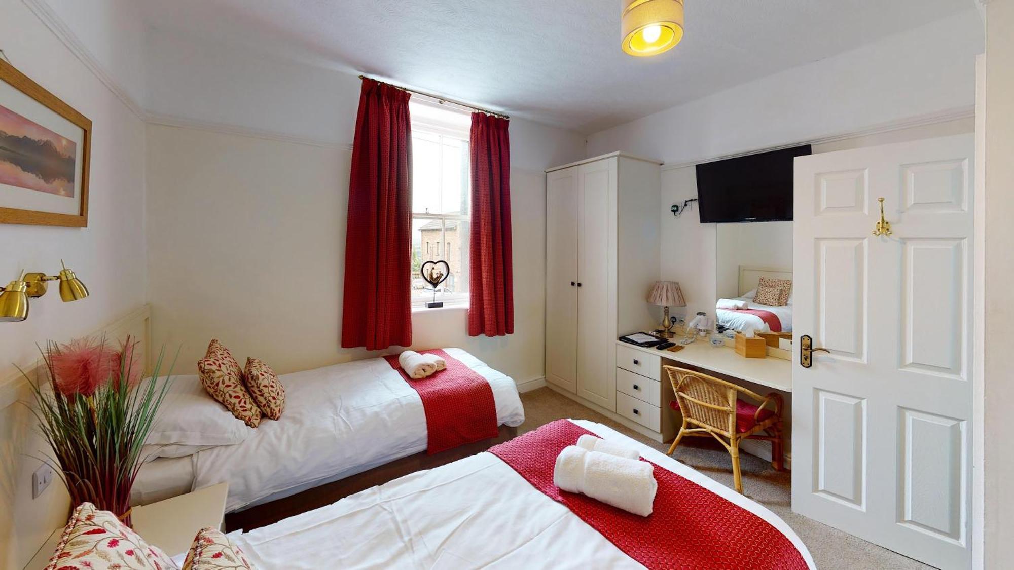Inn Black Swan